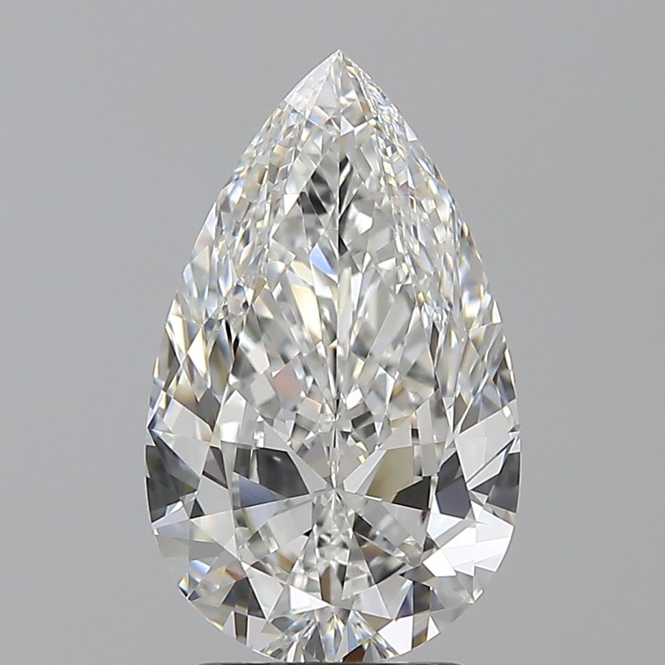 2.5 carats pear diamond